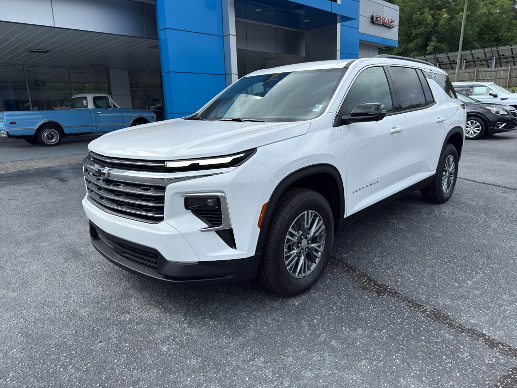 2026 Chevrolet Traverse LT in Summit White — front three-quarter view