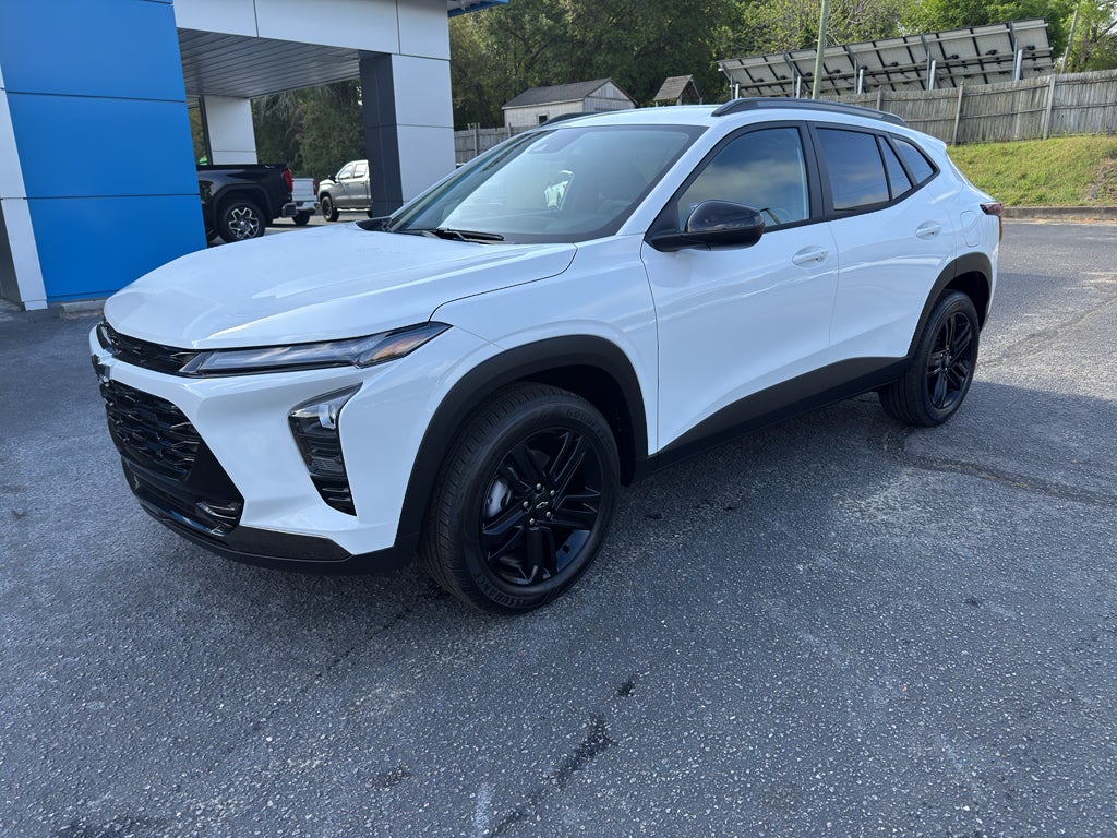 2026 Chevrolet Trax ACTIV in Summit White — front three-quarter view